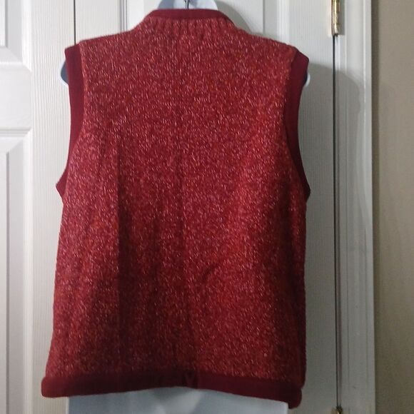 Christopher & Banks maroon reversible fleece sweater vest Sz M NWOT - Picture 4 of 8